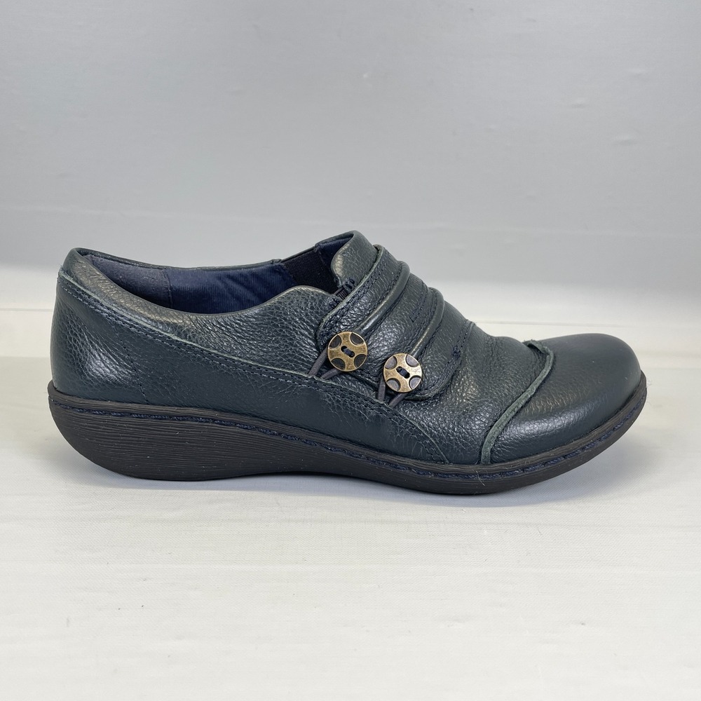Clarks Fianna Loafers Womens Size 7 M Navy Blue Leather Slip On Comfort Shoes